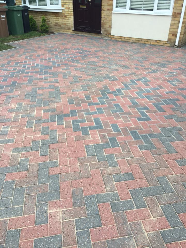 Driveway Cleaning By RefreshPro